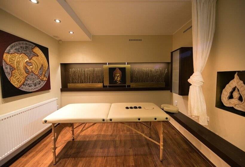Hotel Golfi