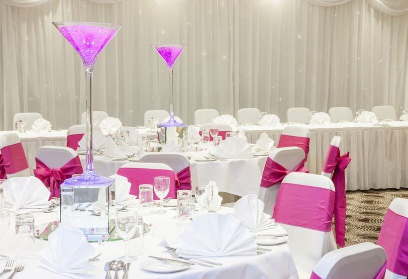 هتل Holiday Inn Glasgow East Kilbride, An Ihg