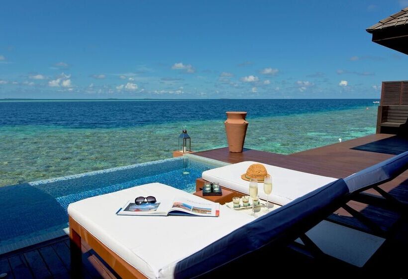 هتل Lily Beach Resort And Spa All Inclusive