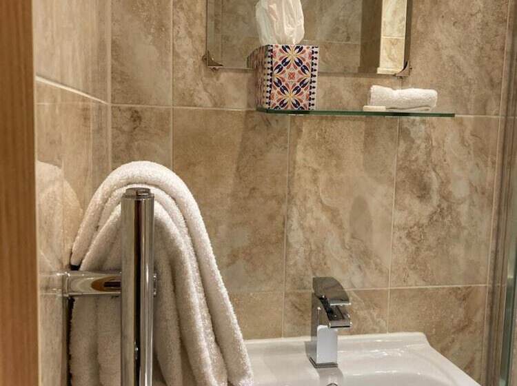 هتل Newell Bistro And Rooms