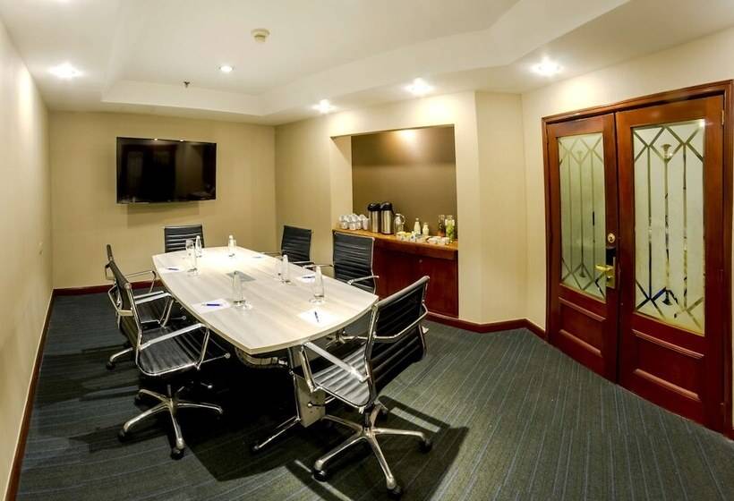 هتل NH Cali Royal