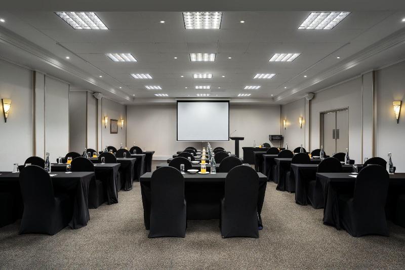 Protea Hotel By Marriott Karridene Beach