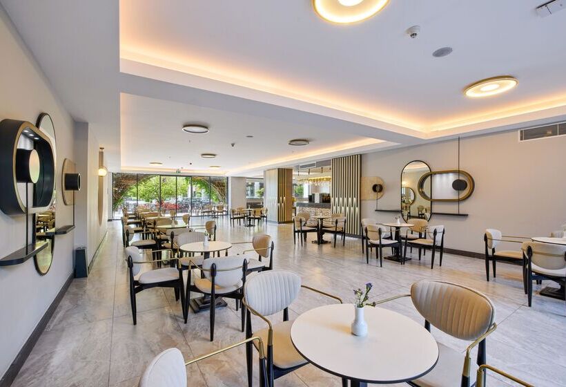 هتل Movenpick Resort Antalya Tekirova