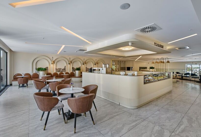 هتل Movenpick Resort Antalya Tekirova
