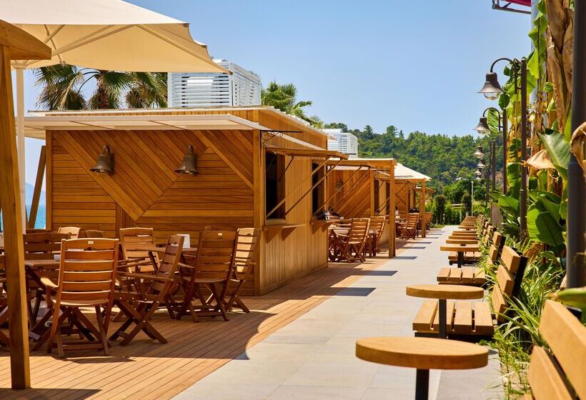 هتل Movenpick Resort Antalya Tekirova