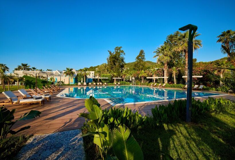 هتل Movenpick Resort Antalya Tekirova