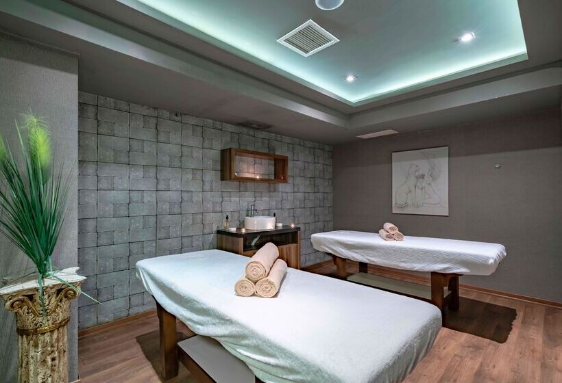 هتل Movenpick Resort Antalya Tekirova