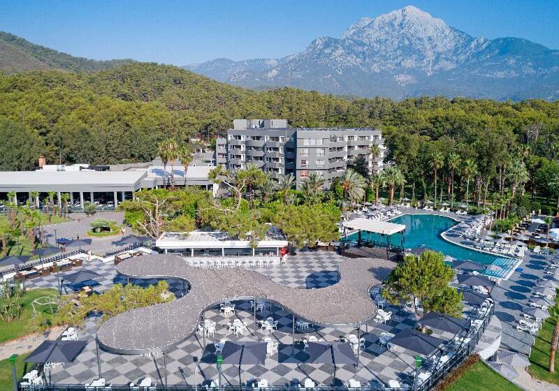 هتل Movenpick Resort Antalya Tekirova