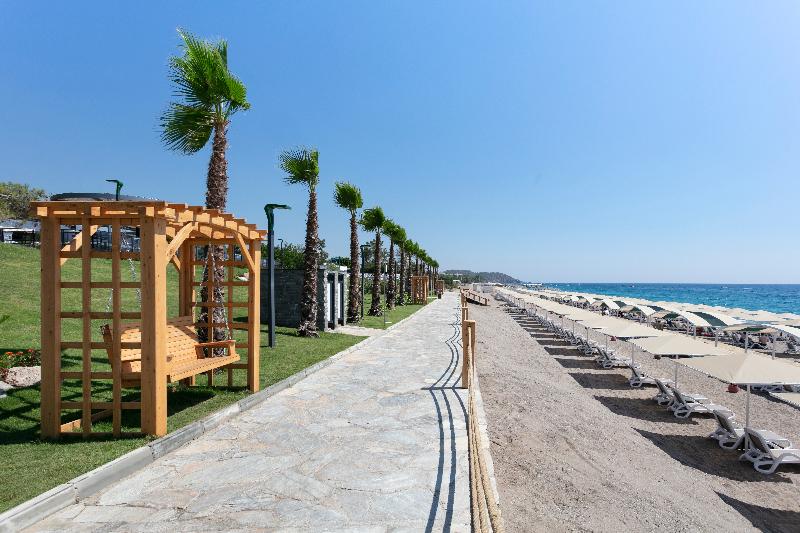 هتل Movenpick Resort Antalya Tekirova