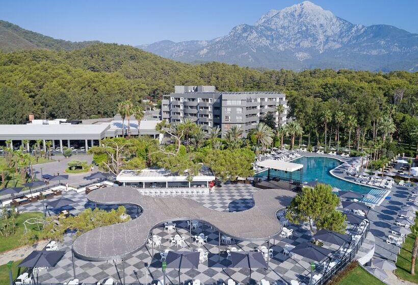 هتل Movenpick Resort Antalya Tekirova