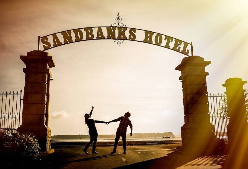 هتل Sandbanks