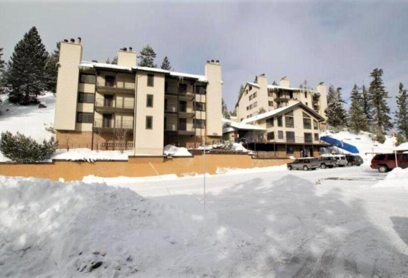 هتل Tahoe Summit Village