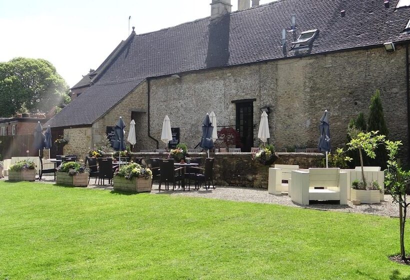 هتل The Colesbourne Inn