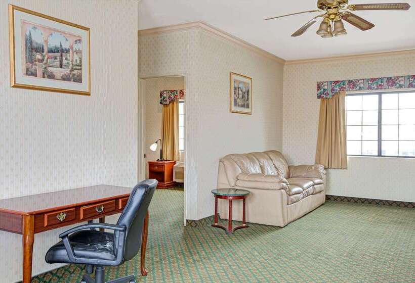 酒店 Travelodge By Wyndham Lynwood