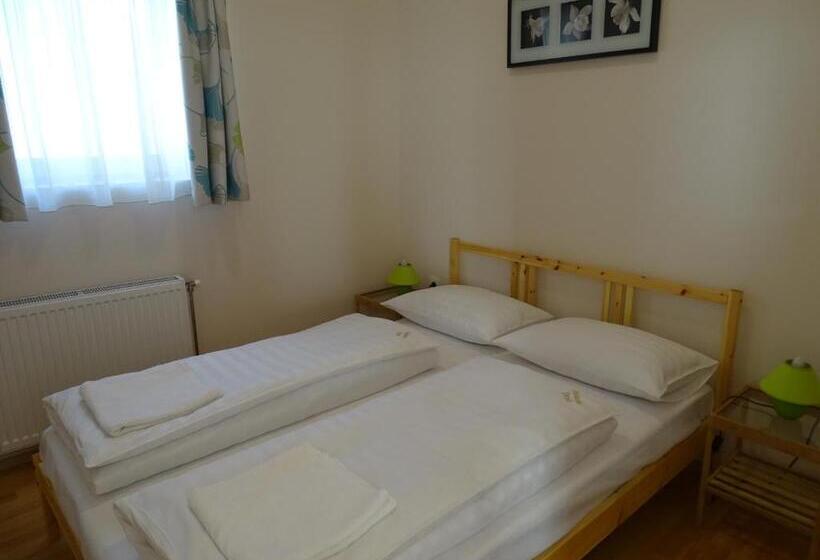 호텔 Alabárdos Panzió és Apartmanház