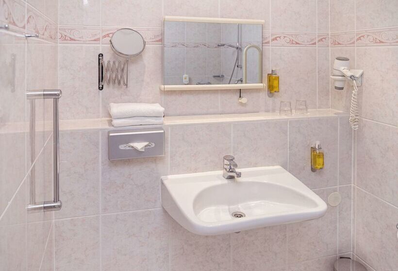 Fotos del hotel Am Schloß Köpenick By Golden Tulip:  43