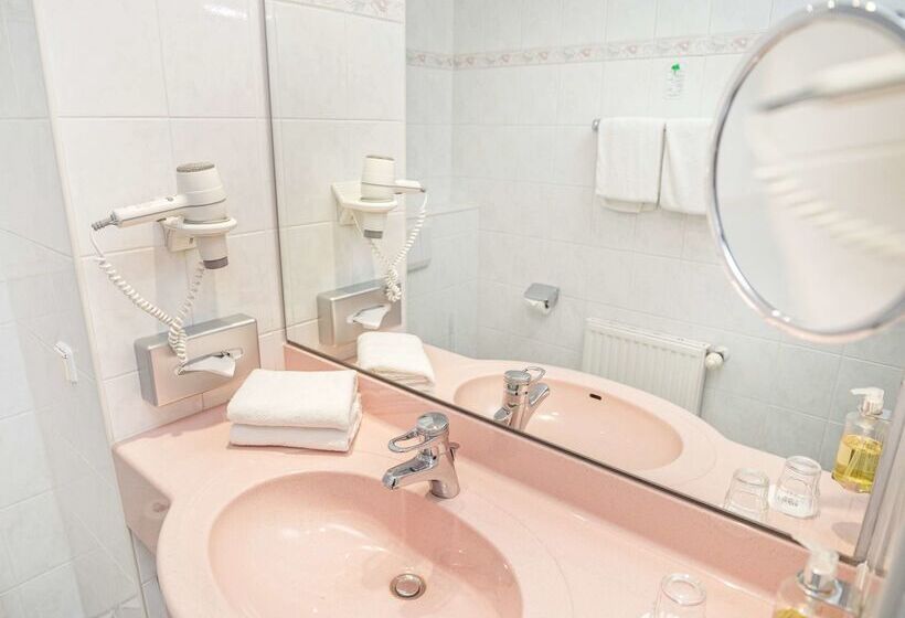 Fotos del hotel Am Schloß Köpenick By Golden Tulip:  44