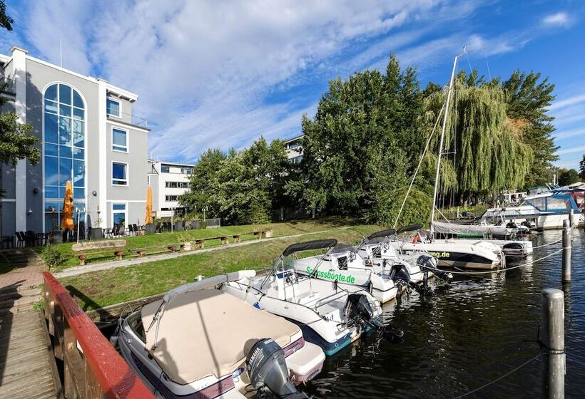 Fotos del hotel Am Schloß Köpenick By Golden Tulip:  72