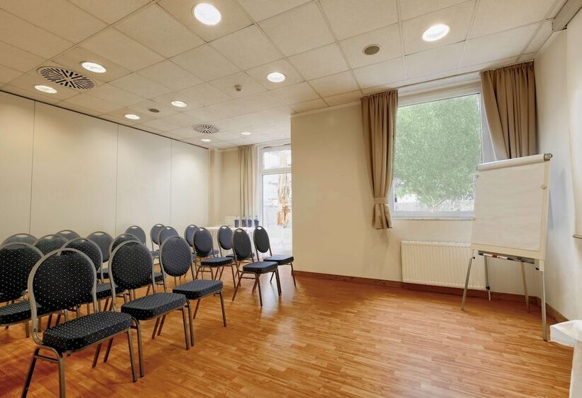 Fotos del hotel Am Schloß Köpenick By Golden Tulip:  38