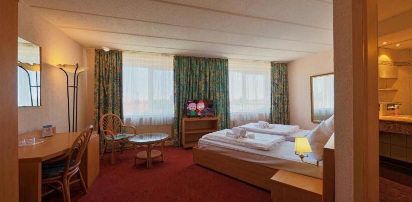 هتل Trip Inn Axxon