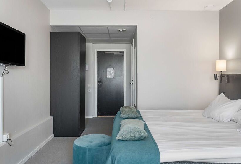 Best Western Plus Hotel Plaza
