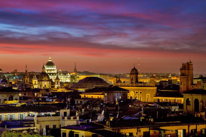 Hôtel Cosmopolita  Rome, Tapestry Collection By Hilton