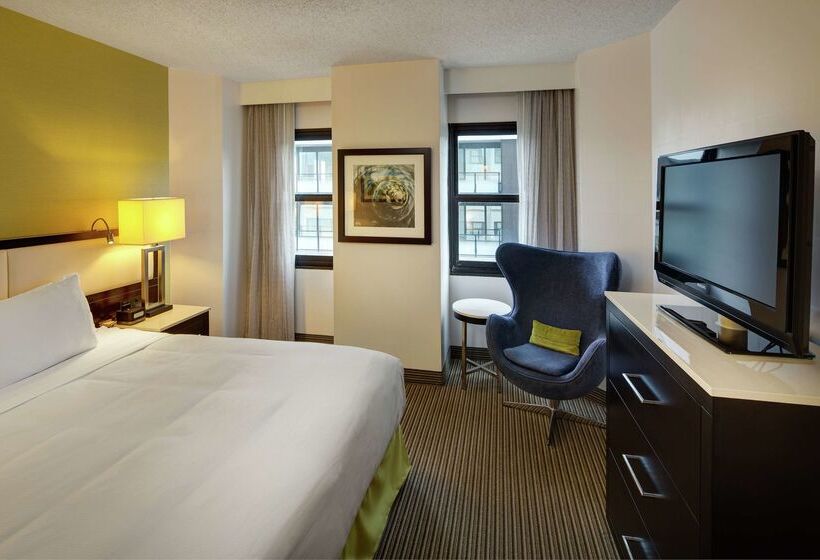هتل The Hollis Halifax A Doubletree Suites By Hilton