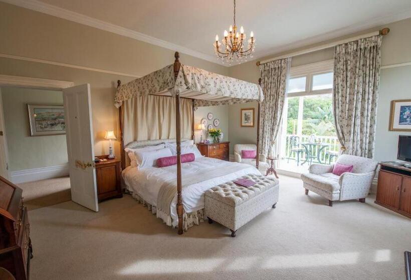 هتل Hacklewood Hill Country House