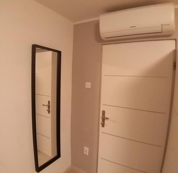 هتل Hi Hostel Pula