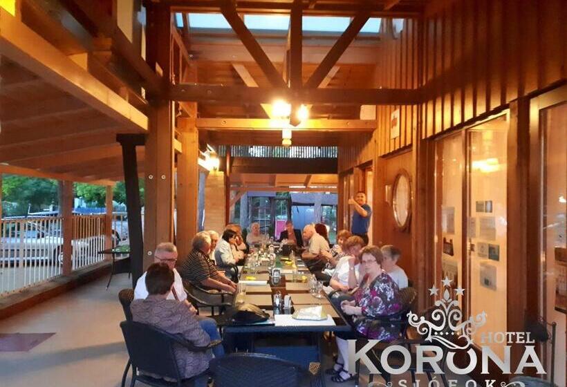 هتل Korona