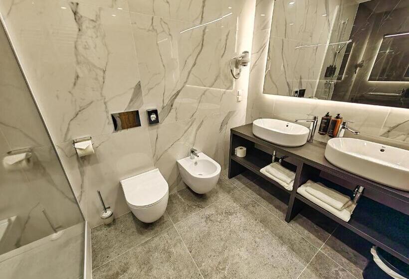 בית מלון כפרי Mercure Opole