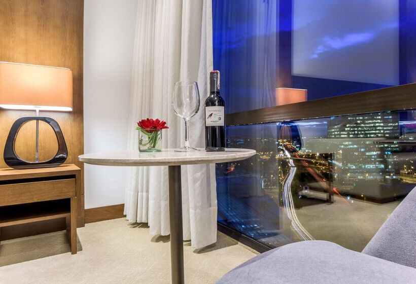 هتل NH Collection Bogotá Royal Teleport