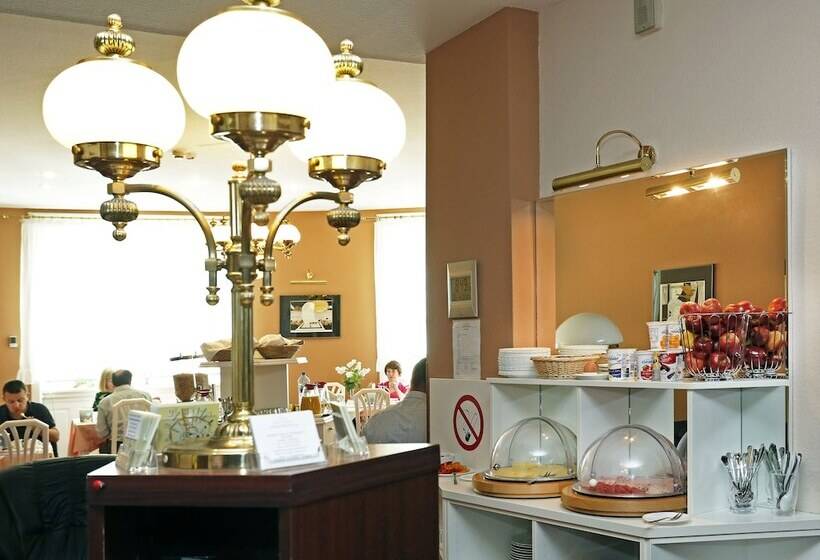 Fotos del hotel Continental Hotelpension:  16