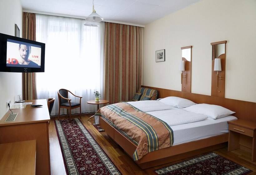 Fotos del hotel Continental Hotelpension:  3