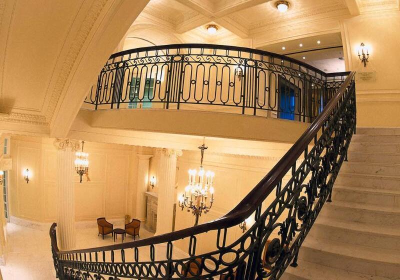 هتل Polonia Palace