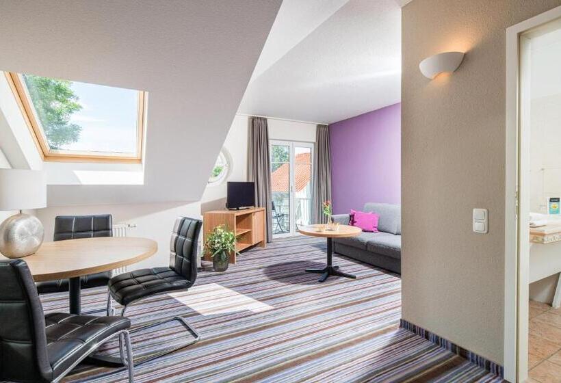هتل Residenz Waldkrone Kühlungsborn
