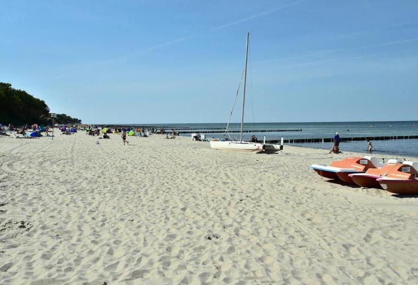 هتل Residenz Waldkrone Kühlungsborn