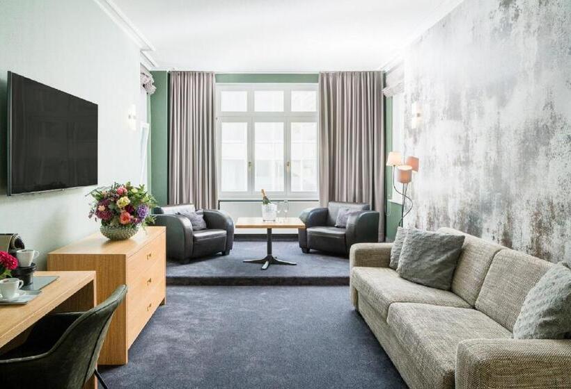 هتل Residenz Waldkrone Kühlungsborn