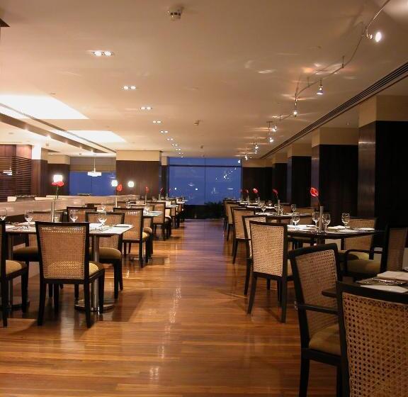 Fotos del hotel Taj Lands End:  9
