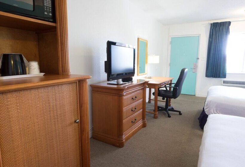 هتل Rodeway Inn Clearwater   Central