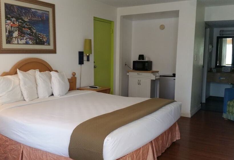 هتل Rodeway Inn Clearwater   Central
