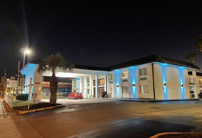 هتل Rodeway Inn Clearwater   Central