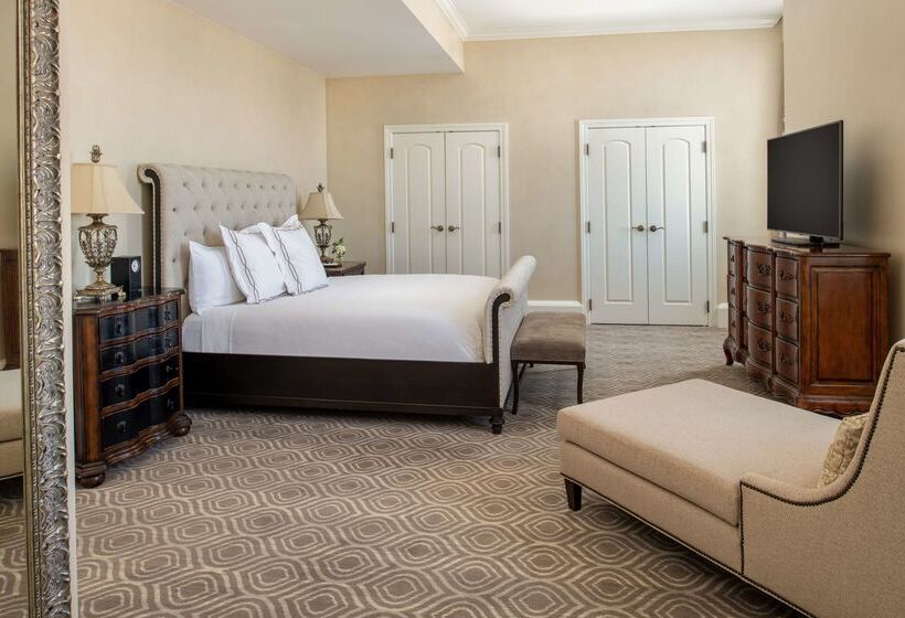 فندق The Roosevelt New Orleans  A Waldorf Astoria