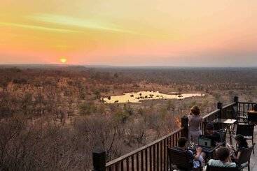 هتل Victoria Falls Safari Lodge