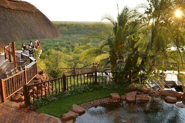 هتل Victoria Falls Safari Lodge