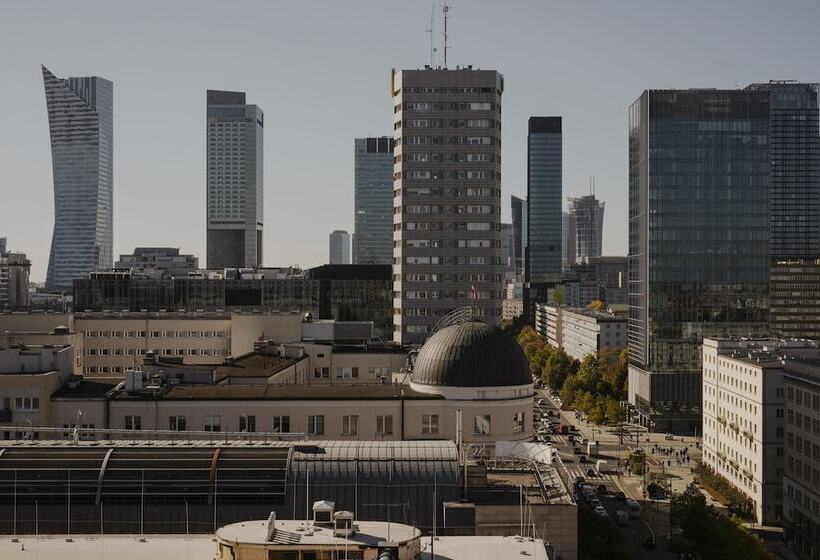 هتل Warszawa