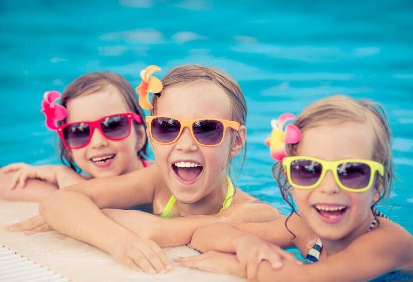 Le Torri Del Garda Familyspa Resort