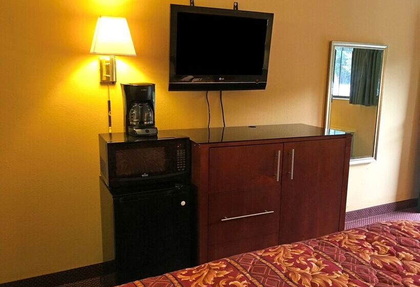 هتل Days Inn By Wyndham York Alabama