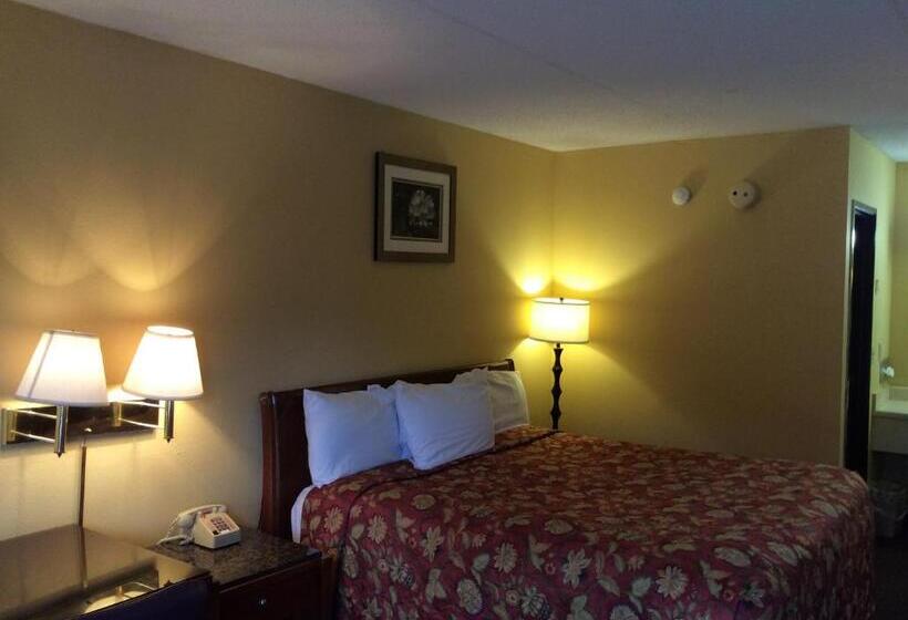 هتل Days Inn By Wyndham York Alabama