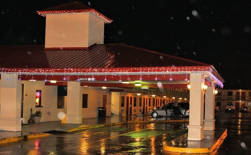 בית מלון כפרי Best Inn Booneville